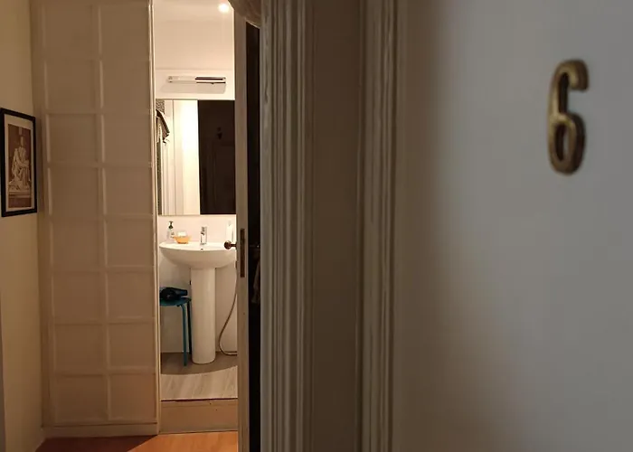 Quo Vadis 2 Oda ve Kahvaltı Roma
